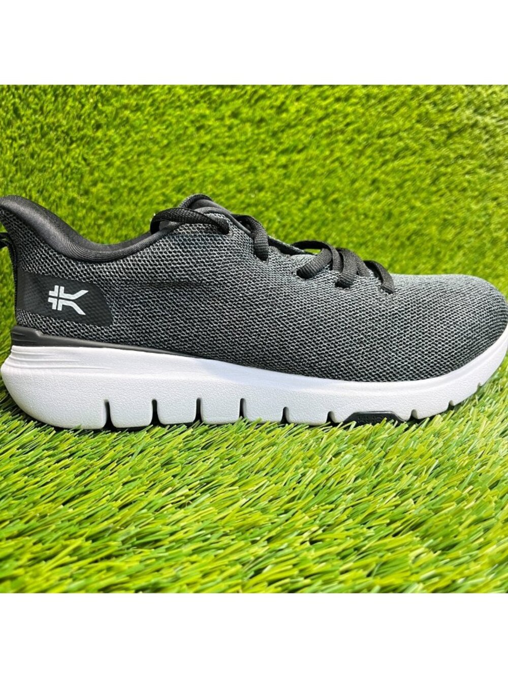 Kuru Flex Via Womens Size‎ 8D Black Gray White Athletic Running Shoes Sneakers